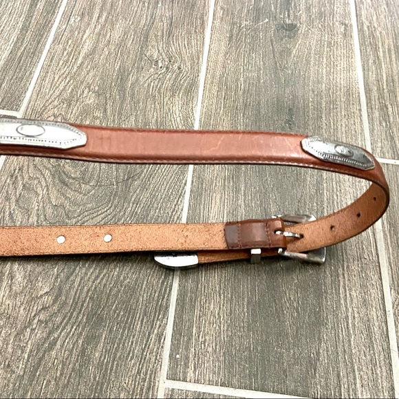 The Ritz Leather Western Belt w/Silver Concho Bead - Picture 3 of 8